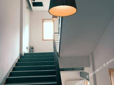 Changbo 156 Business Hotel