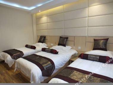 YaAn 365 Holiday Hotel