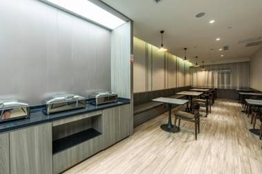 Hanting Hotel Weinan Fuping Lianhu Street