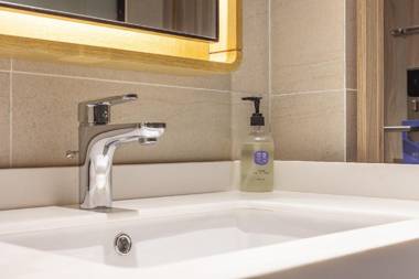 Hanting Premium Hotel Zhaoyuan Jindu Shopping Mall