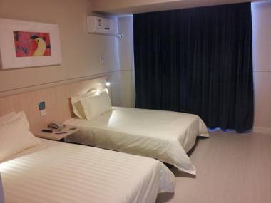 Jinjiang Inn Baoding Railway Station