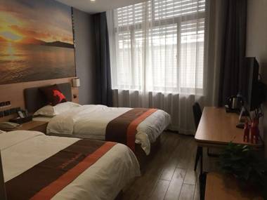 JUN Hotels Hebei Baoding Rongcheng Baiyangdian High-Speed Railway Station