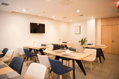 Hanting Hotel Baoding Yi County Culture Square