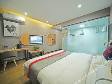 Junyi Hotel Chain (Baoding Han Tomb Shop)