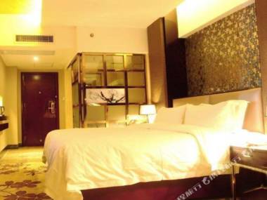 Kelly Hotel (Qinzhou Nianfeng Square)