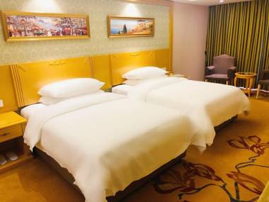 Vienna Hotel Guangxi Lingshan Diwang International