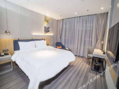 Huayi Hotel