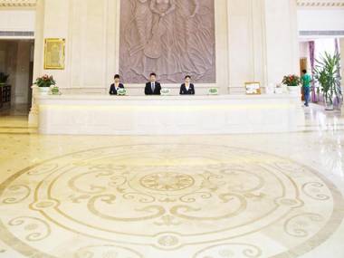 Vienna International Hotel Meizhou Spindle Bridge Branch