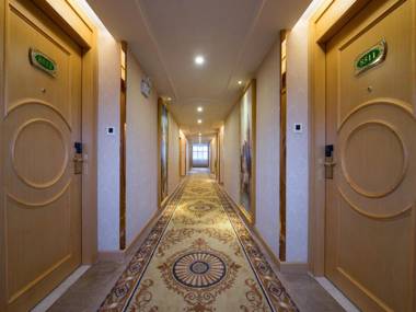 Vienna Hotel Meizhou Xingning District Plaza