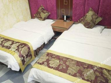 Jiuhuan Holiday Hotel