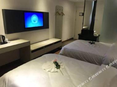 Shangyite Chain Hotel (Huanggang Bus Station Store)