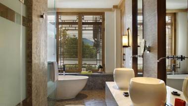 Hotel Indigo Lijiang Ancient Town an IHG Hotel