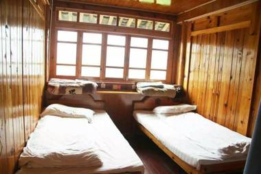 Tiger leaping gorge tea horse gasthaus