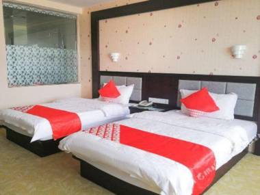 Li Jiang Ling Dian Jia Ri Shang Wu Hotel