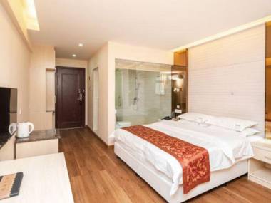 Li Jiang Min Hang Lan Tian Jiu Dian Ji Chang Da Ba Yuan Dian