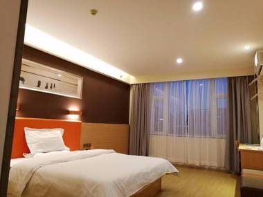 7Days Premium Zhengzhou Jingsan Road Century Lianhua