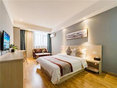 7 Days Inn Zhengzhou Erqi Square Metro Station Branch