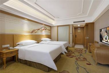 Vienna Hotel Zhengzhou Zhongyuan Futa