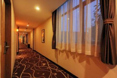 7Days Premium Zhengzhou Songshan Road Rose Park Subway Station Branch