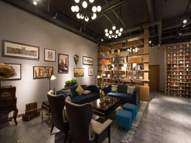 James Joyce Coffetel·Zhengzhou Convention and Exhibition Yaozhai Road Metro Station