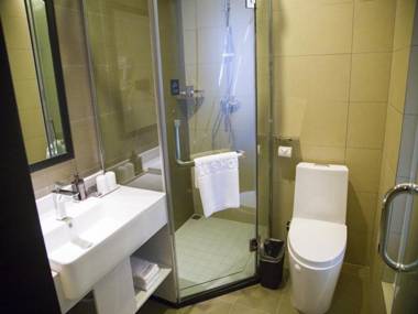 UP and IN Hotel Henan Zhengzhou Xinzheng District Shuanghu Avenue Metro Station