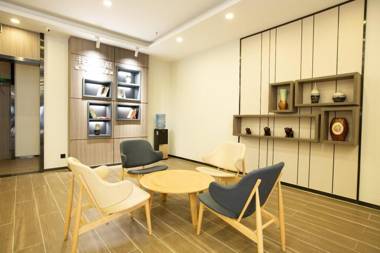 Hanting Hotel Zhengzhou Lvcheng Plaza