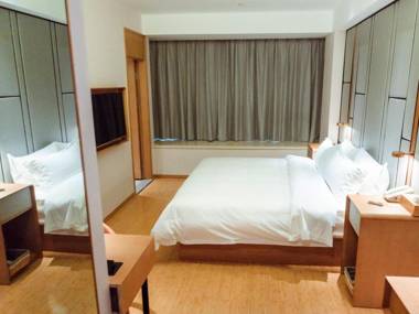 Starway Hotel Zhengzhou Xinzheng Airport