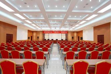 Elan Inn Xingyang Kangtai Road