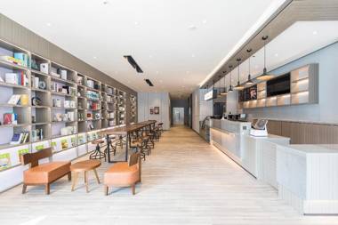 Hanting Hotel Zhengzhou South Longhu Shawoli Metro Station