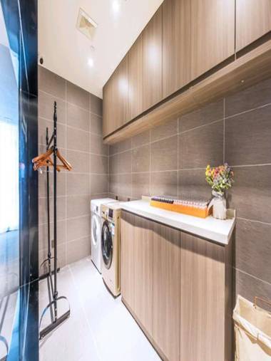 Hanting Hotel Zhengzhou South Longhu Shawoli Metro Station