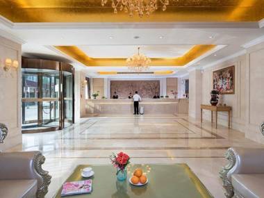 Vienna Hotel Zhengzhou Hanghai Square Metro Station