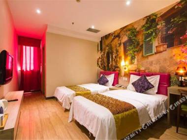 Fangyuan Boutique Hotel (Zhengzhou Zhengbian Road Confucian Temple Metro Station)