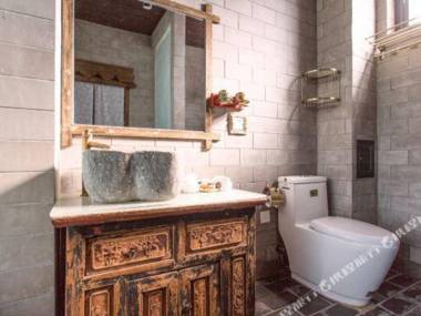 Da Li Jing Yue Hai Jing Jing Pin Inn