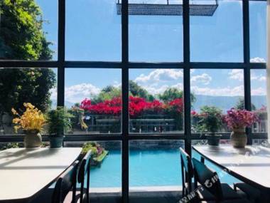 Xiyu Lake-view Hostel