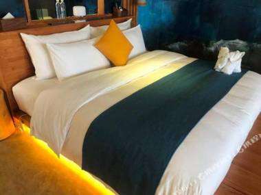 Ruiting Liuju Country House