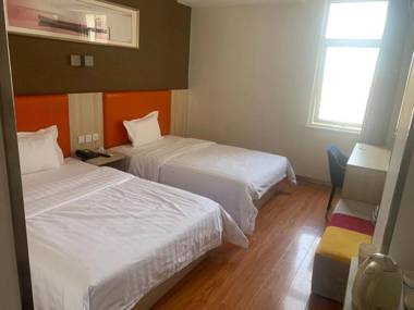 7Days Inn Fuyang Railway Station