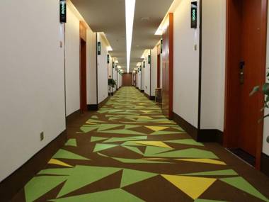 Vatica Hotel Fuyang Linquan Tenghui International City Branch