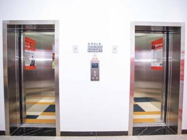 Shell Hotel Fuyang Linquan County Qianjin Road Tenghui International City