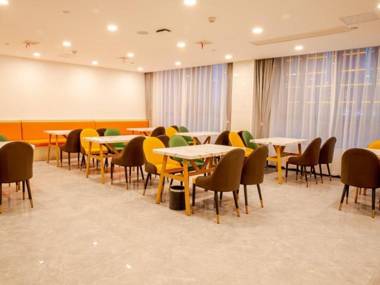Green Tree Inn Express Fuyang Development Zone Oriental Pearl