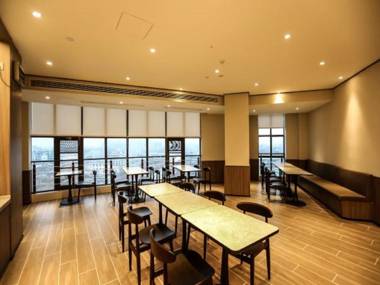 Hanting Hotel Jieshou Railway Station