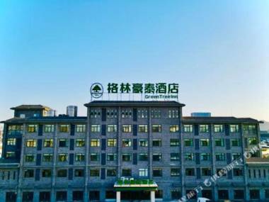 greenTree Inn（Linquan Magic City）