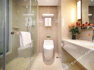 Vienna Hotel (Fuyang Chengnan New District)