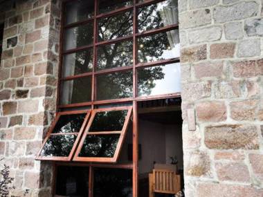 Xinhai Shanju Hostel