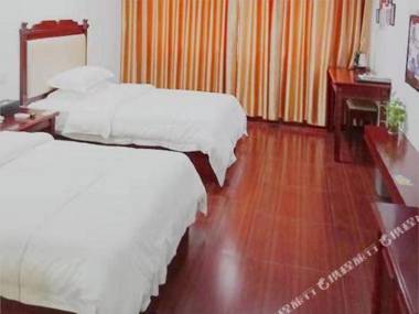 Guangning Jianhong Bussiness Hotel