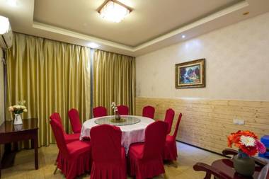 Mount Emei Happy Hotel