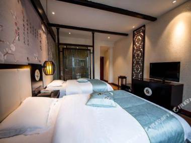 Lingxiu Impression Hotel (Emei Baoguoguo Temple)