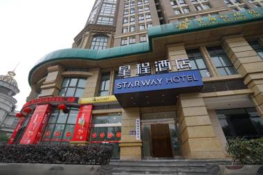 Starway Hotel Yibin Laiyin