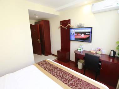 GreenTree Inn HeNan QinYang Middle HuaiFu Road Express Hotel