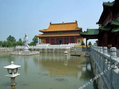 Thank You Hotel (Xinghua Wanda Plaza)