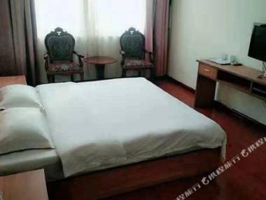 Yifan Fengshun Business Hotel